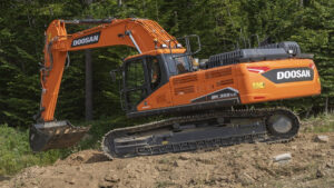 dịch vụ máy xúc đất doosan xây dựng cơ bản tại Hạ Long Quảng Ninh